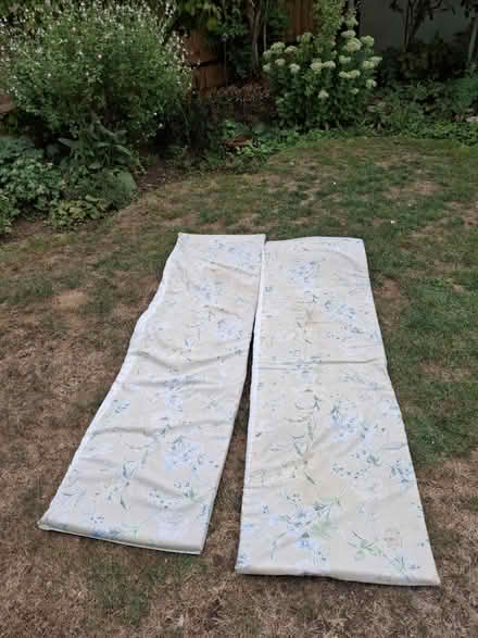 Photo of free 2 x seat cushions (Yarnton OX5) #1