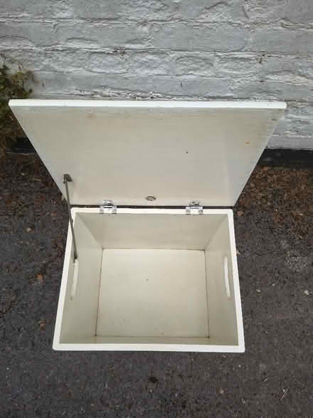 Photo of free Linen Basket (Marlow Bottom SL7) #3
