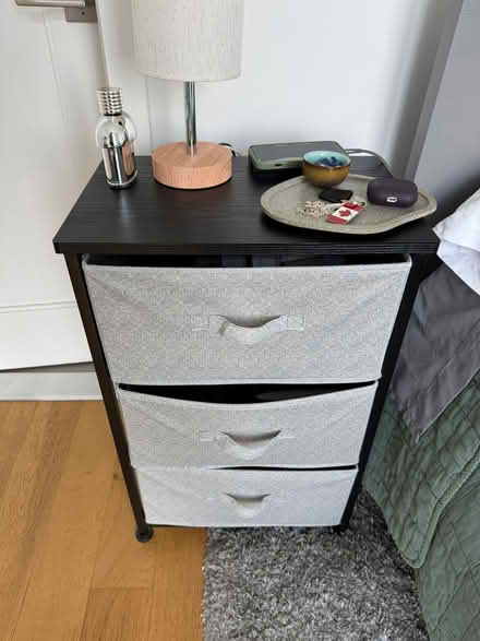 Photo of free Dressers for immediate giveaway (Astoria (Hallett’s Cove)) #4