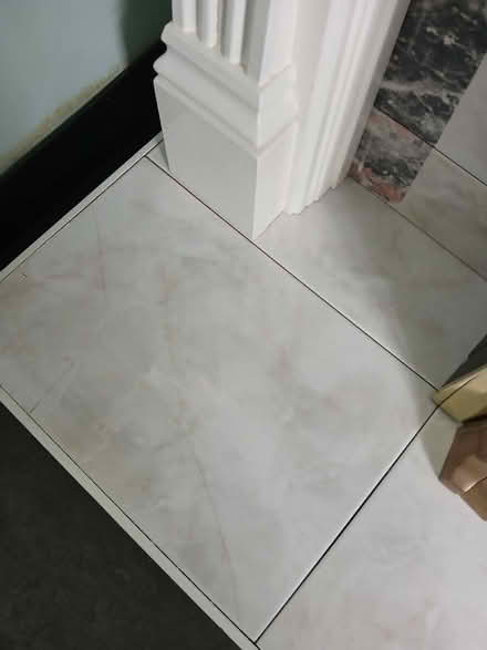 Photo of free Fire surround with electric fire (Ts19 Hardwick) #4
