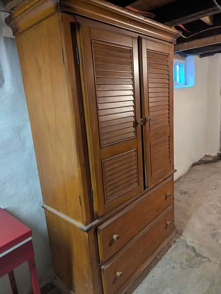 Photo of free Armoire (Union Square/Somerville) (Union Square) #2