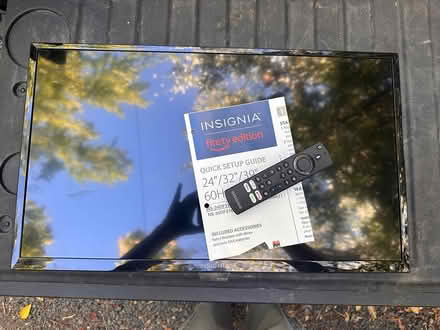 Photo of free 24" Insignia Flat Screen (Marin) #1