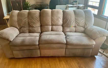 Photo of free Very comfy recliner sofa (Pt Richmond) #1