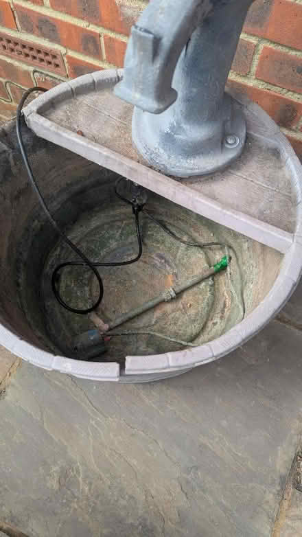 Photo of free Water Feature - not working (RG24 Old Basing) #2