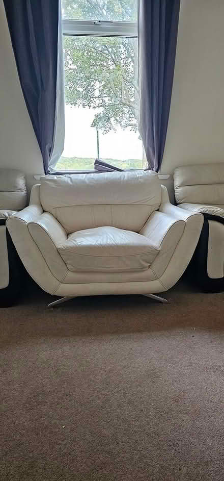 Photo of free 3 x Single Seater Chairs (Chapeltown S35) #4