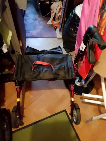 Photo of free rollator (Havant PO9) #1