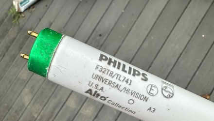 Photo of free 20 fluorescent light tubes F32T8 (Hillendale, Dale City) #1