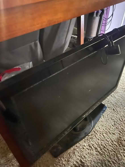 Photo of free TV- Works (Near Safeway NE 75th/Sandy) #2