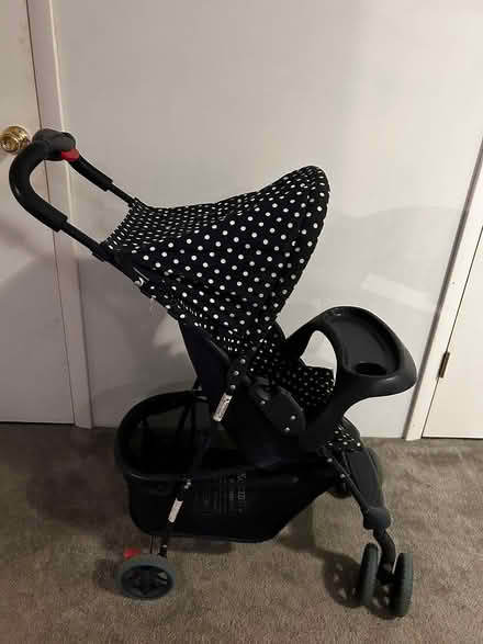Photo of free baby stroller (St Louis (63109)) #3
