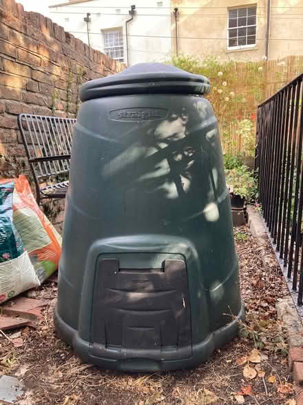 Photo of free compost bin (Montpelier) #1