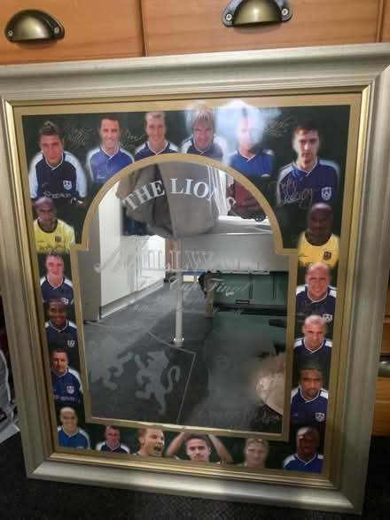Photo of free Millwall Mirror (Muswell Hill) (Colney Hatch N10) #1