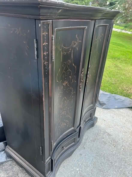 Photo of free Hooker Entertainment Center (NE Conyers) #1