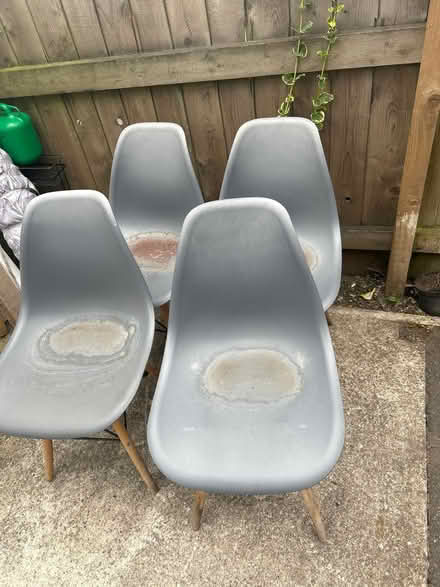 Photo of free 4 chairs. Need a good clean (LS27 0LQ) #1