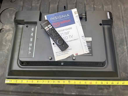 Photo of free 24" Insignia Flat Screen (Marin) #3