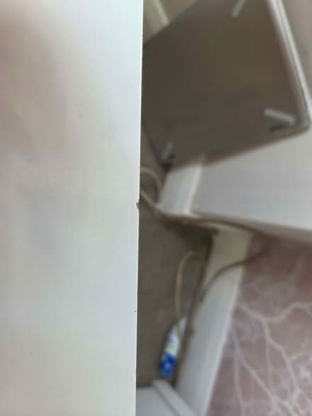 Photo of free Malm ikea bedside cabinet (Holmer Green HP15) #4