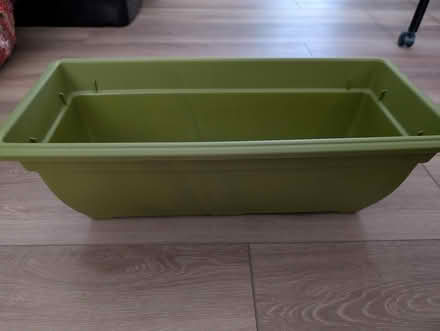 Photo of free Green planter (Carmarthen) #1