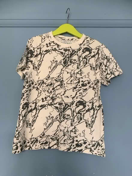 Photo of free Child’s t-shirt (Tilehurst RG30) #1