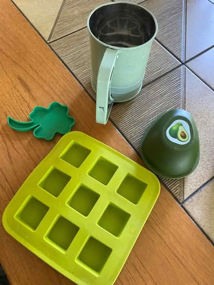 Photo of free Random kitchen items (East Cambridge) #1