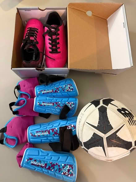 Photo of free kids soccer gear pick up 8/22 (North End Boston) #1