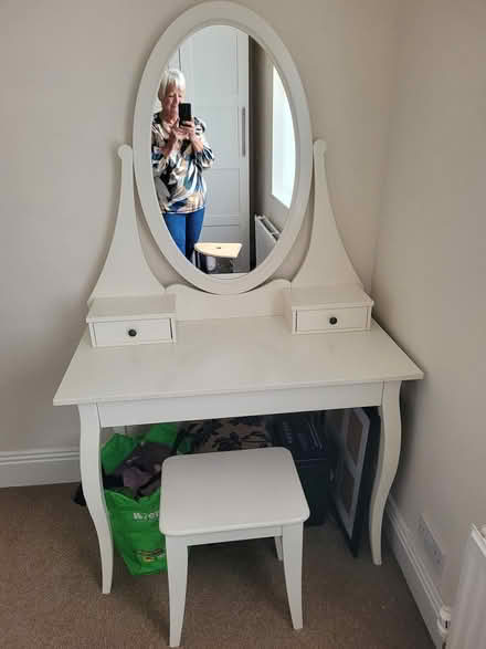 Photo of free Dressing table ,with stool (Wallsend NE6) #1