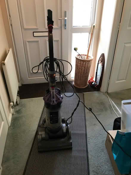 Photo of free Dyson DC33 Vacuum Cleaner (Trowbridge BA14) #1