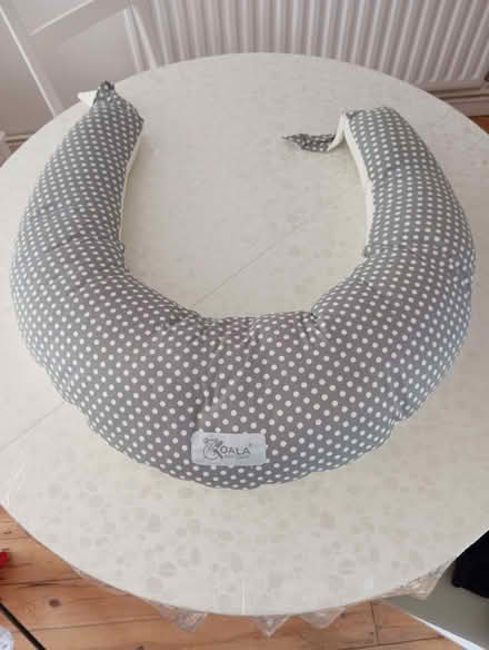Photo of free Pillow multifuctional maternal and others (Cutteslowe OX2) #3
