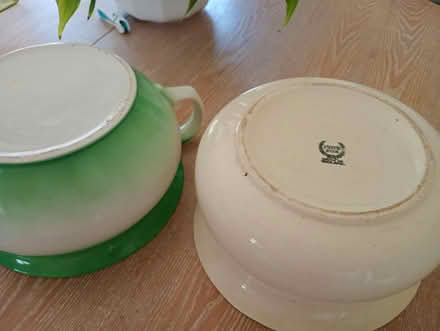 Photo of free China pots. (Temple Cowley OX4) #3