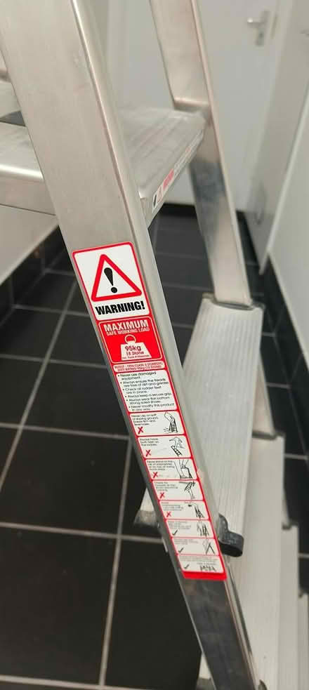 Photo of free 5-step ladder (Church Street NW8) #2