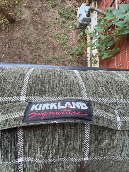 Photo of free Extra-Large Dog Bed (used) (Algonquin Square area) #4