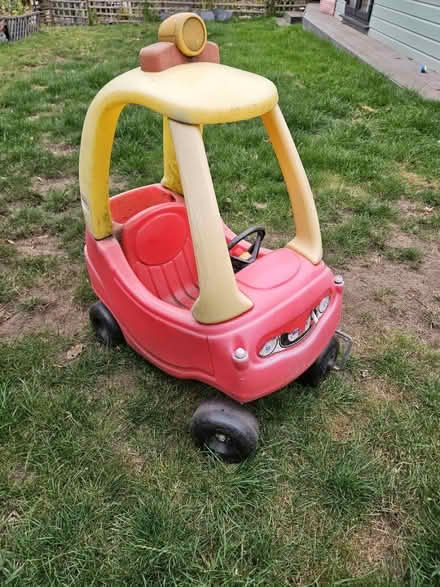 Photo of free Child's peddle car (Frodsham WA6) #1