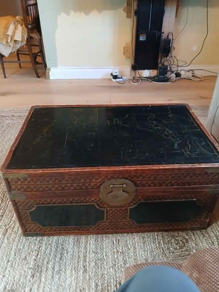 Photo of free Oriental trunk (TW12) #4