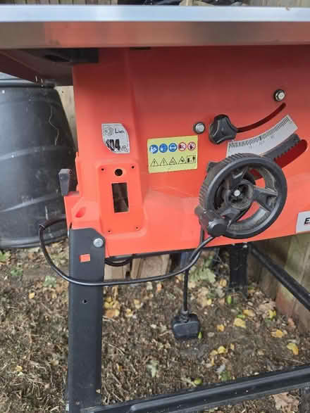 Photo of free Table saw (Luton, Stopsley) #3