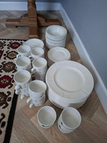 Photo of free Large white crockery set (Paignton TQ4) #1