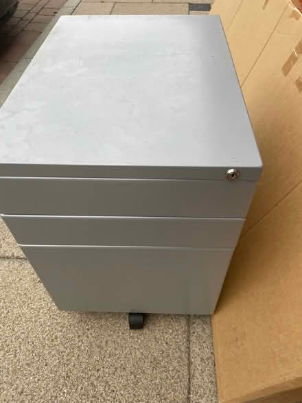 Photo of free Metal filing cabinet (Mile Oak BN41) #1