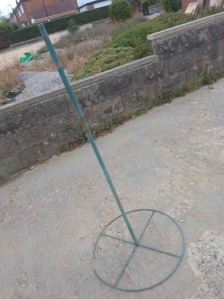 Photo of free One metal plant support (Harrogate. HG1.) #1