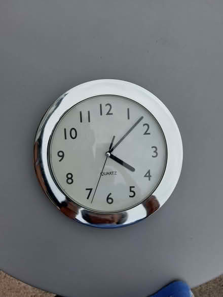 Photo of free Battery powered clock (Handbridge CH4) #1