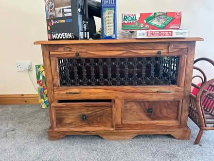 Photo of free Mexican pine media unit (Tq3 1se) #1