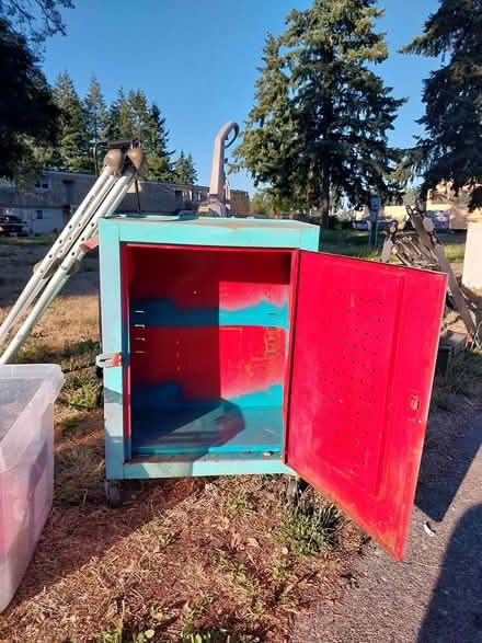 Photo of free metal cabinet (4120 6th Ave ne) #1