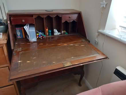 Photo of free Bureau (Waltham Abbey EN9) #3
