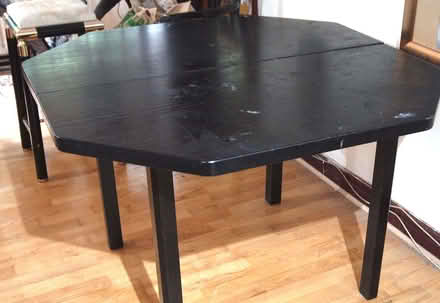 Photo of free table (Oakwood LS8) #1