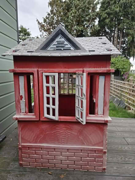 Photo of free Little Tikes playhouse (Frodsham WA6) #1