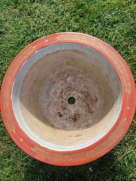 Photo of free Large planter (Felden HP3) #2