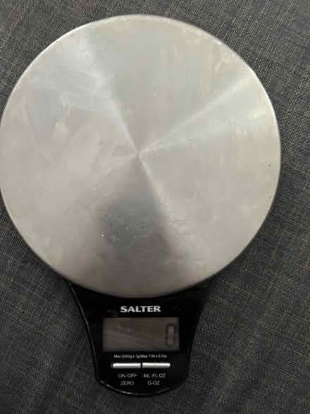 Photo of free Salter kitchen scales (Bermondsey SE16) #1