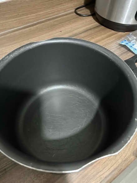 Photo of free Casserole Pot with Lid (DE22) #2
