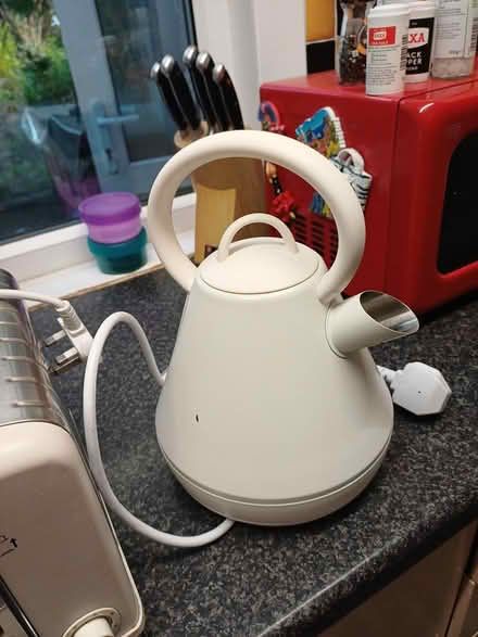Photo of free Kettle and toaster set (Trewoon) #2