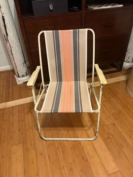 Photo of free 19070s….ish beach chair (Woodstock) #1