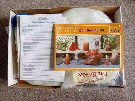 Photo of free 70s/80s vintage candle making kit (Blacklands TN34) #2