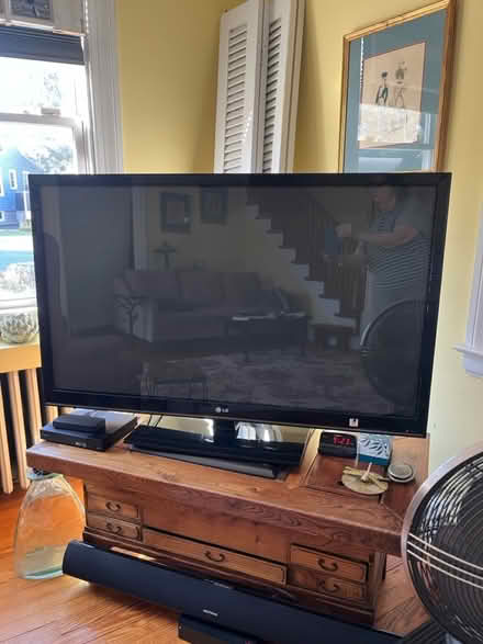 Photo of free 50” lg tv (Near Academy Heights -) #1