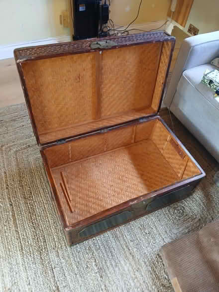 Photo of free Oriental trunk (TW12) #3