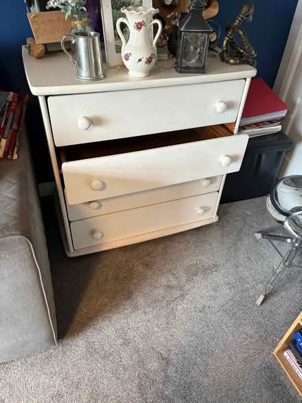 Photo of free Chest of drawers (Hedgerley SL2) #1